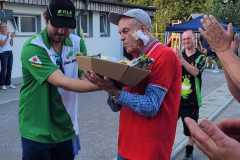 808b5918-1ffa-45a2-a0d8-dd77ce235726